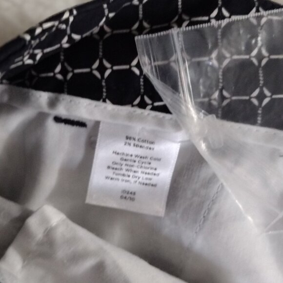 Talbots Woman Petites 16WP Geometric Print Pants Black White Career Casual NWT - Picture 9 of 15